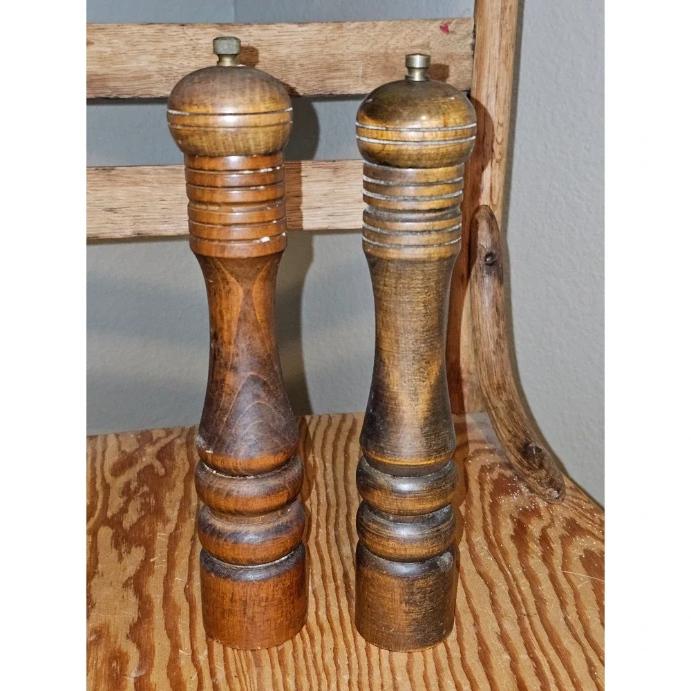 Vintage Imperial Wooden Salt Shaker And Pepper Grinder Set Tall Medium Wood